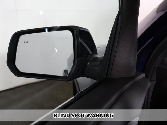 2023 Chevrolet Traverse FWD LT Cloth