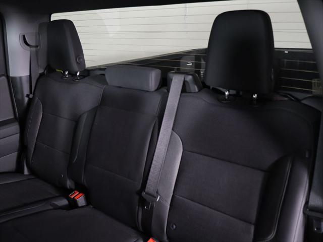 2023 Chevrolet Silverado 1500 4WD Crew Cab Short Bed LT with 2FL