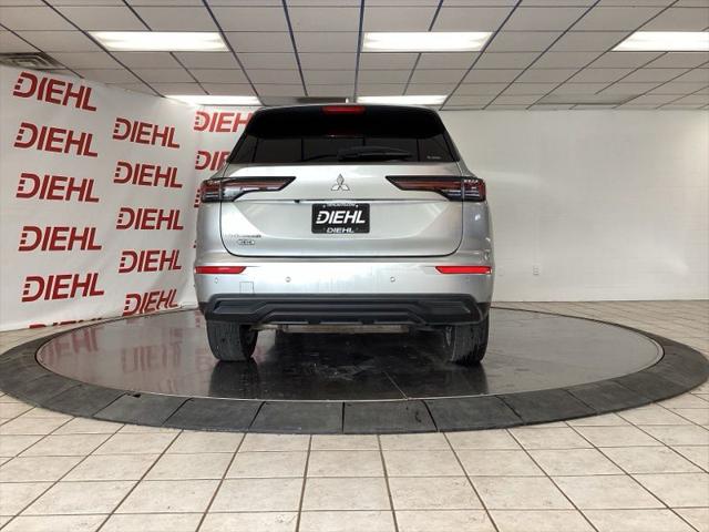 2025 Mitsubishi Outlander ES 2.5 S-AWC