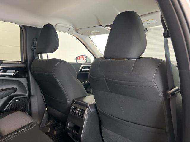 2025 Mitsubishi Outlander ES 2.5 S-AWC