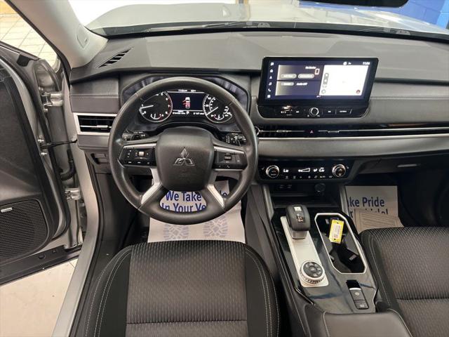 2025 Mitsubishi Outlander ES 2.5 S-AWC