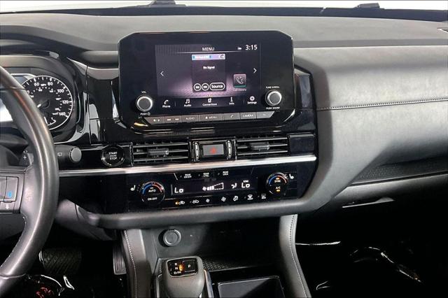 2025 Nissan Pathfinder SV - Photo 6
