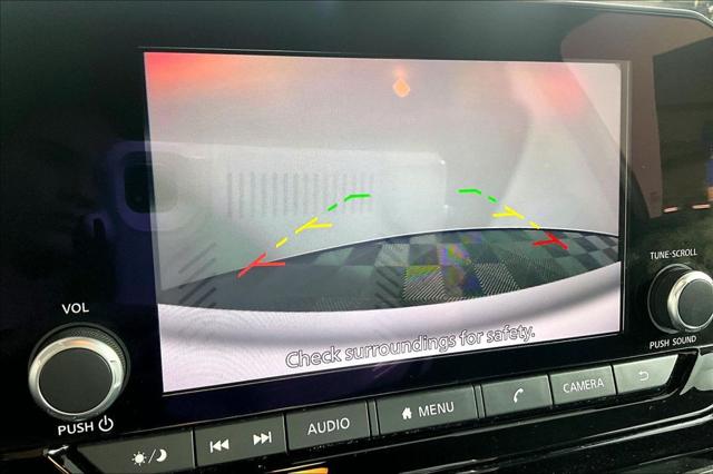 2025 Nissan Pathfinder SV - Photo 21