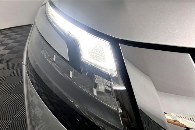 2025 Nissan Pathfinder SV - Photo 29