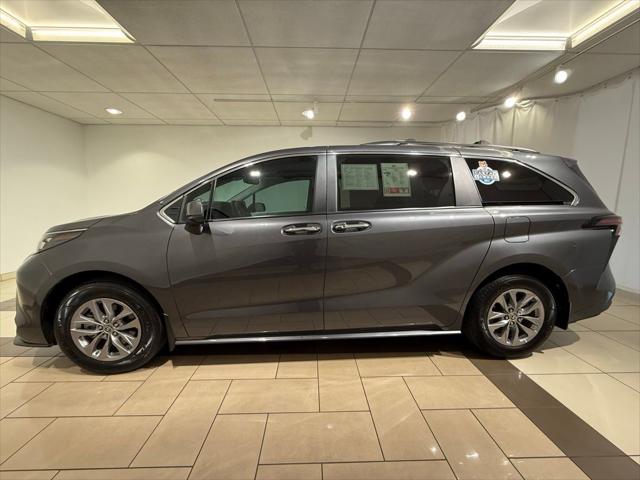 2025 Toyota Sienna XLE