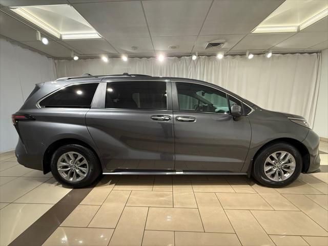 2025 Toyota Sienna XLE