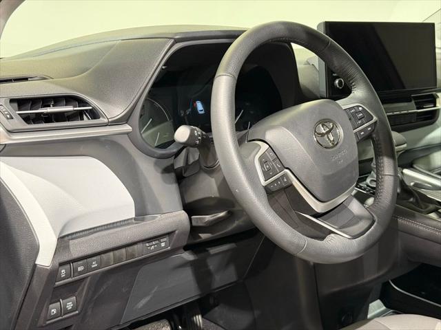 2025 Toyota Sienna XLE