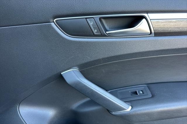 2017 Volkswagen Passat 1.8T SE