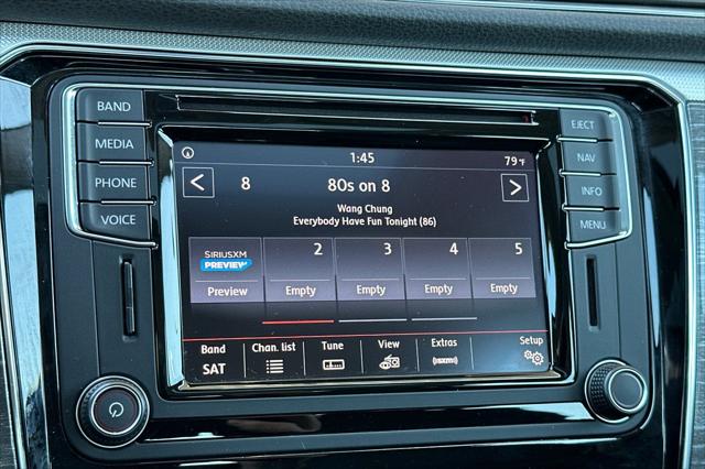 2017 Volkswagen Passat 1.8T SE