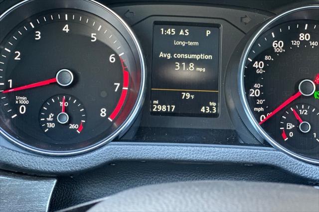 2017 Volkswagen Passat 1.8T SE