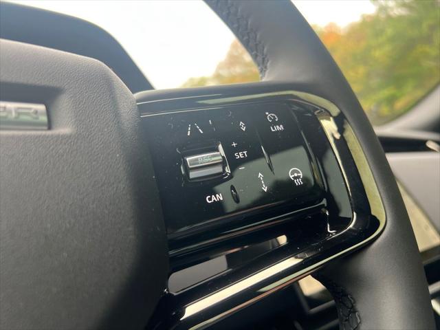 2025 Land Rover Range Rover Evoque Dynamic SE