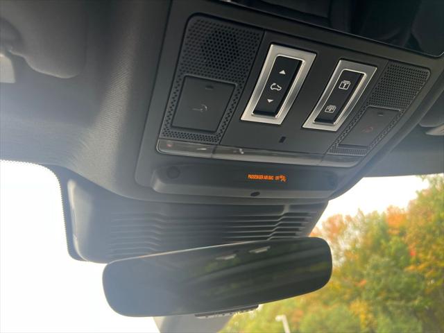2025 Land Rover Range Rover Evoque Dynamic SE