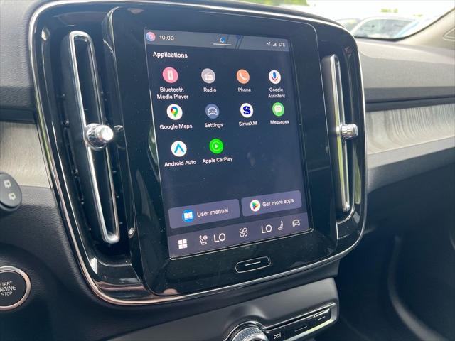 2024 Volvo XC40 B5 Plus Dark Theme