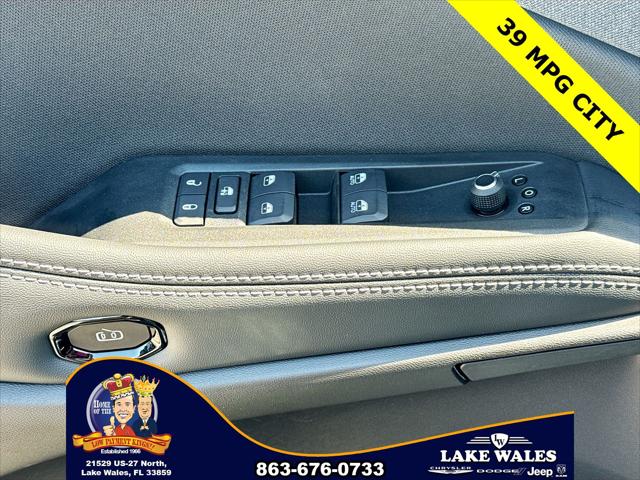 2026 Jeep Cherokee Laredo