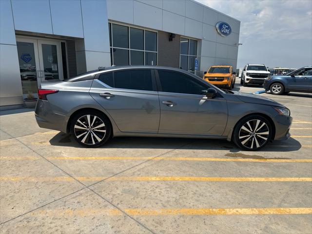 2022 Nissan Altima SR FWD
