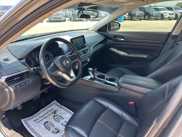 2022 Nissan Altima SR FWD