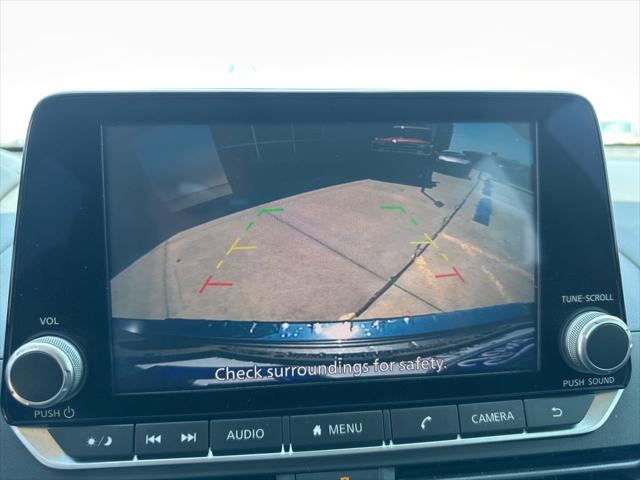 2022 Nissan Altima SR FWD