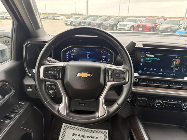 2025 Chevrolet Silverado 2500HD 4WD Crew Cab Standard Bed LT