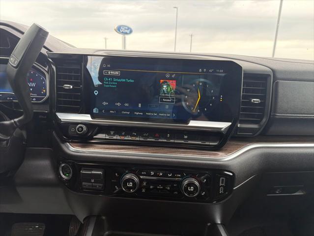 2025 Chevrolet Silverado 2500HD 4WD Crew Cab Standard Bed LT