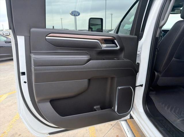 2025 Chevrolet Silverado 2500HD 4WD Crew Cab Standard Bed LT