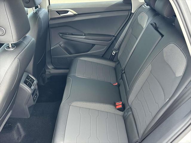 2026 Volkswagen Taos SE Black