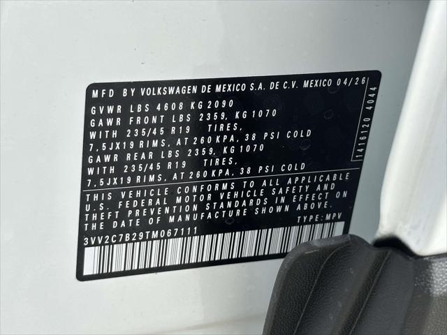 2026 Volkswagen Taos SE Black