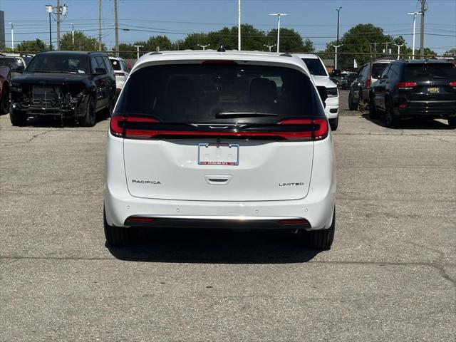 2027 Chrysler Pacifica Limited