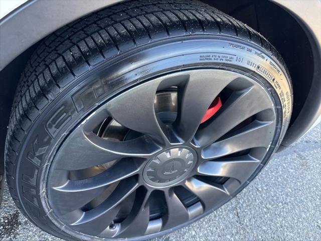 2022 Tesla Model Y Performance Dual Motor All-Wheel Drive