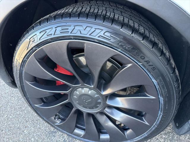 2022 Tesla Model Y Performance Dual Motor All-Wheel Drive