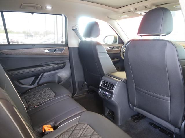 2025 Volkswagen Atlas 2.0T SEL Premium R-Line