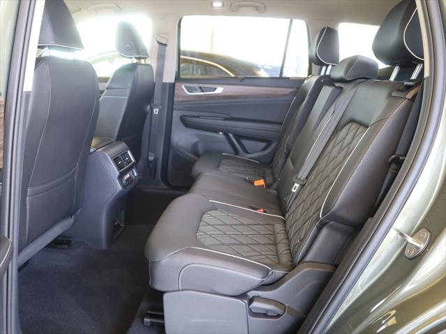 2025 Volkswagen Atlas 2.0T SEL Premium R-Line