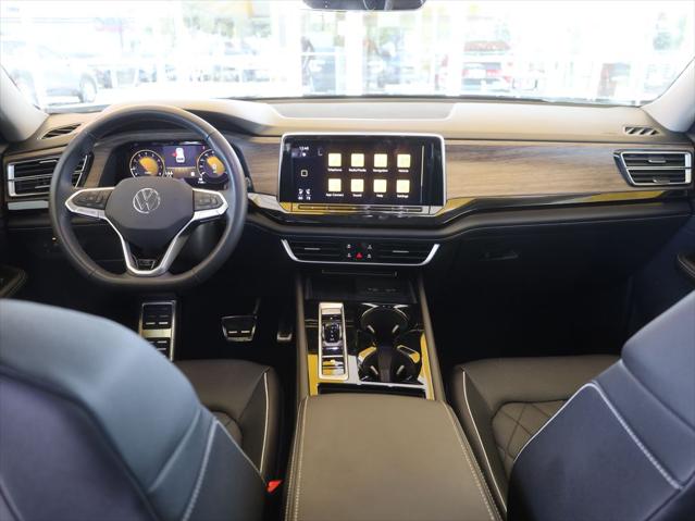 2025 Volkswagen Atlas 2.0T SEL Premium R-Line