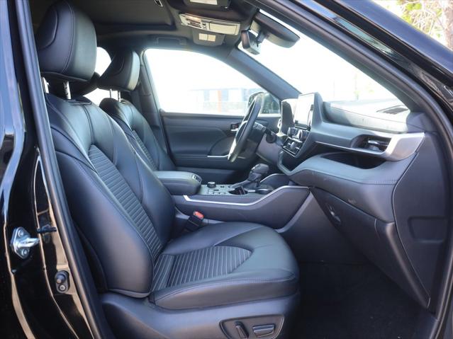 2025 Toyota Highlander XSE