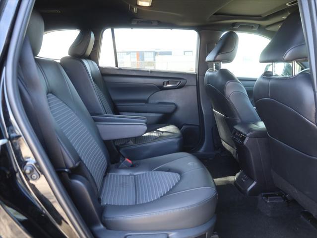 2025 Toyota Highlander XSE