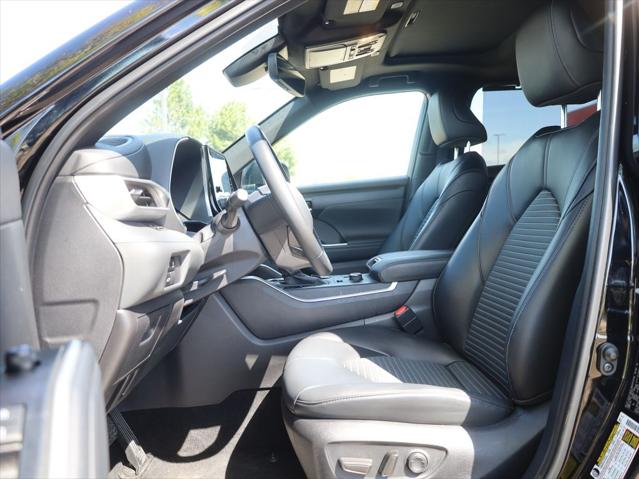 2025 Toyota Highlander XSE