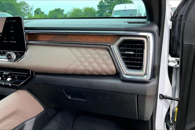 2024 GMC Canyon 4WD Denali
