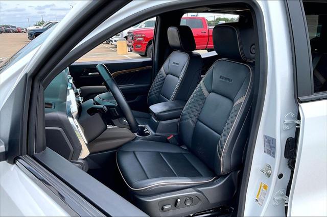 2024 GMC Canyon 4WD Denali