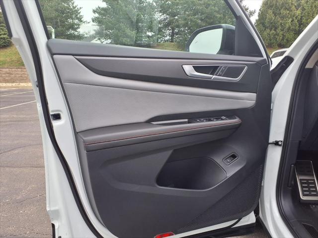 2026 Volkswagen Atlas Peak Edition