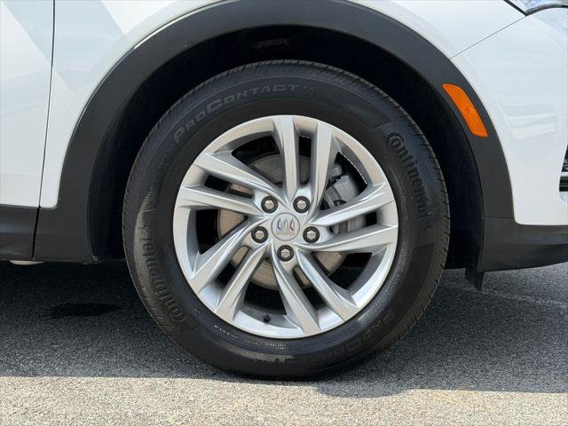 2025 Buick NV Preferred FWD
