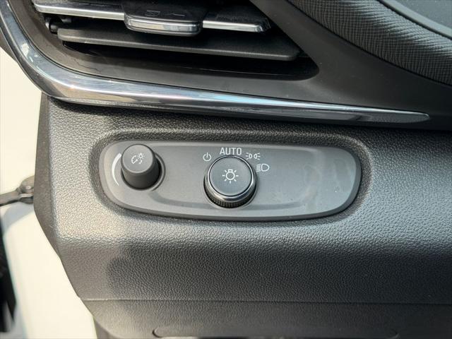 2025 Buick NV Preferred FWD