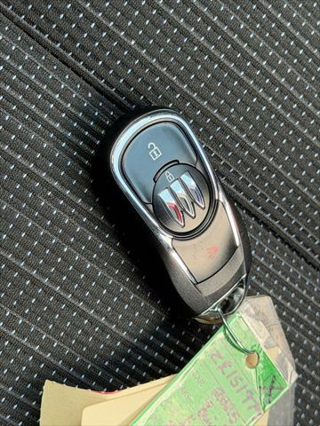 2025 Buick NV Preferred FWD
