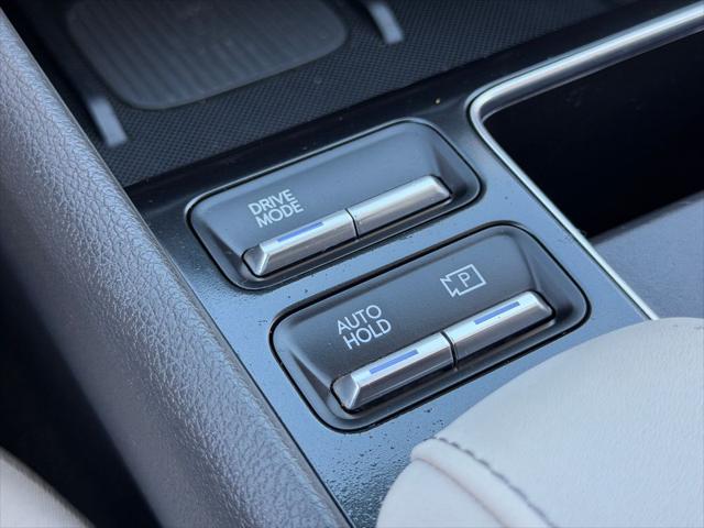 2025 Hyundai Sonata Hybrid SEL