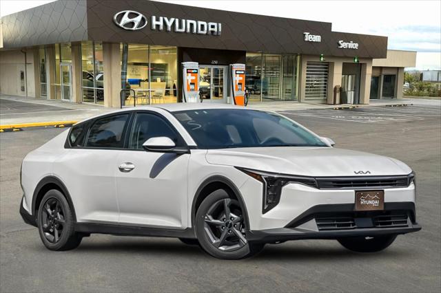 2025 Kia K4 LXS