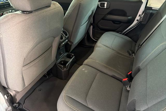 2024 Jeep Wrangler 4-Door Sahara 4x4