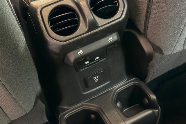 2024 Jeep Wrangler 4-Door Sahara 4x4