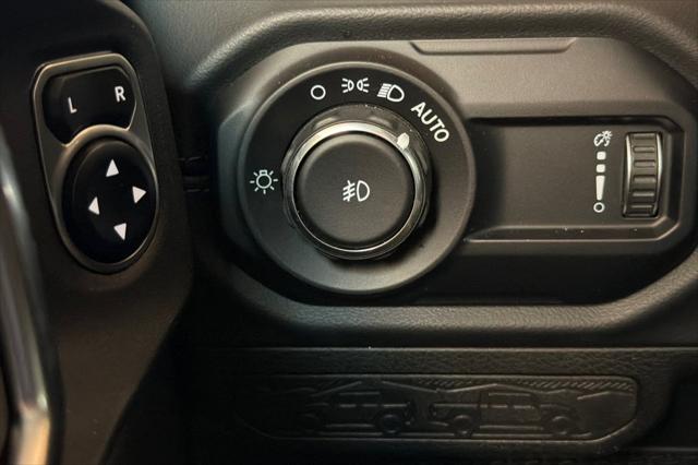 2024 Jeep Wrangler 4-Door Sahara 4x4