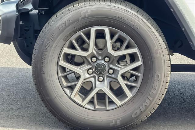 2024 Jeep Wrangler 4-Door Sahara 4x4