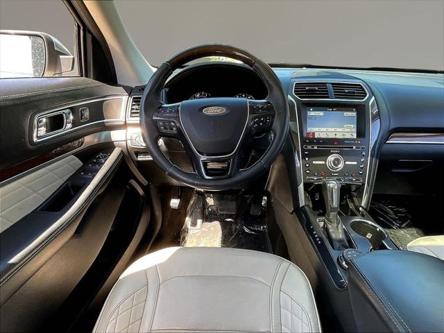 2017 Ford Explorer Platinum