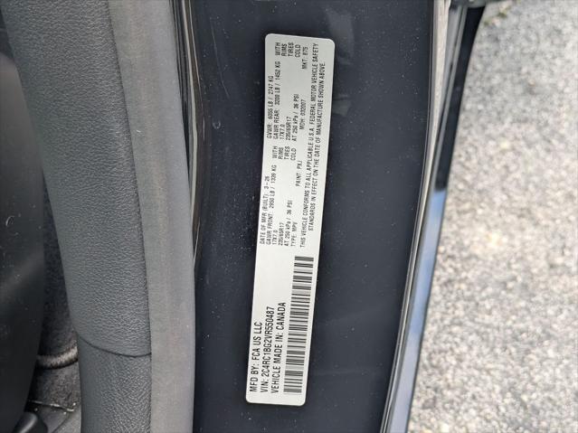2027 Chrysler Pacifica Select