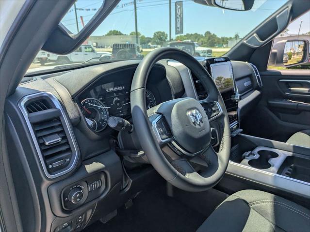 2025 Ram 1500 Big Horn Crew Cab 4x4 5'7" Box